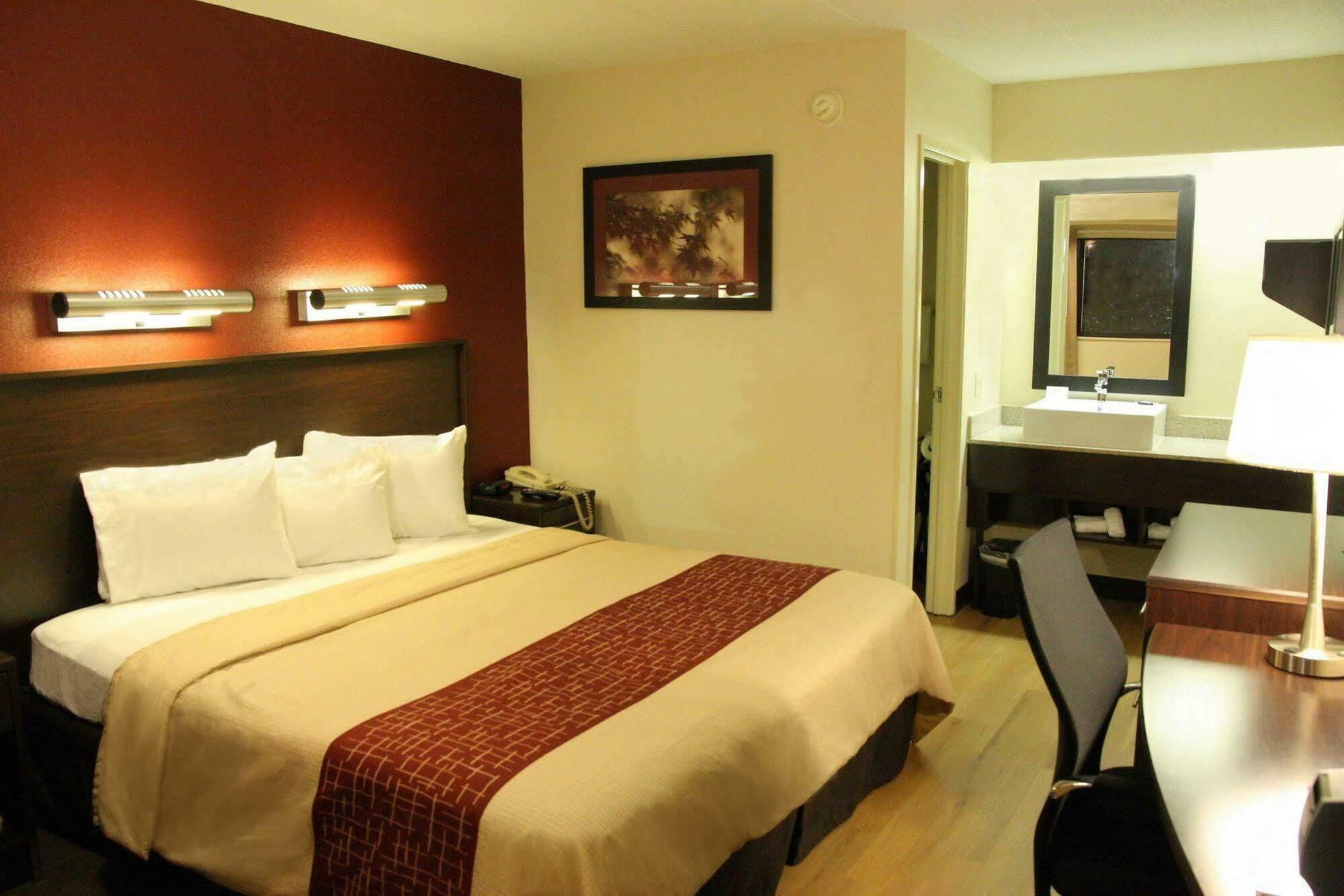 Red Roof Inn Plus+ Austin South Bagian luar foto